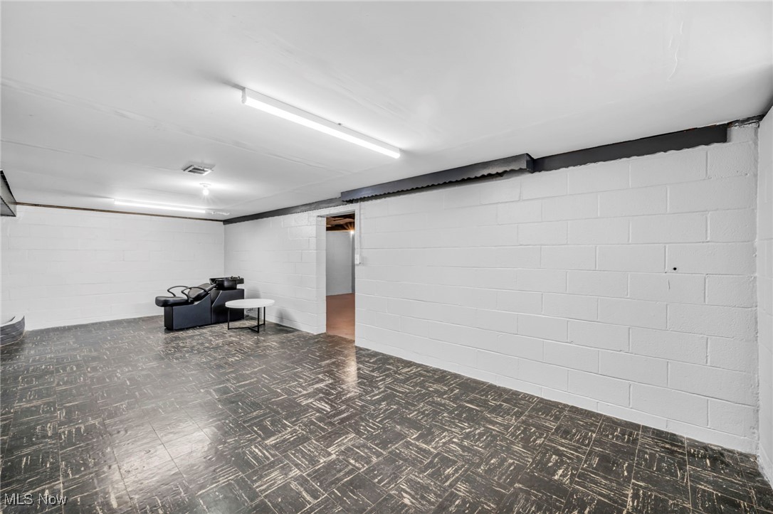 Walton Realty Cos Garfield - Residential