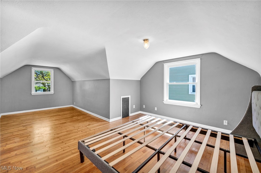 Walton Realty Cos Garfield - Residential