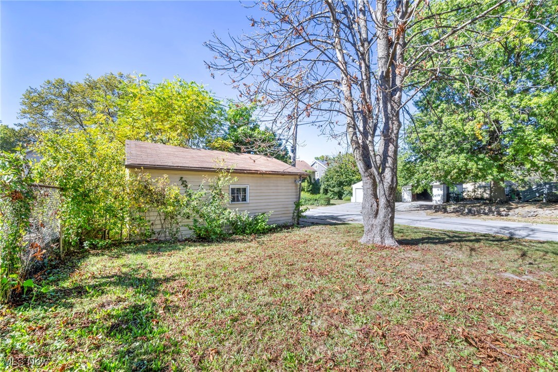 Walton Realty Cos Garfield - Residential