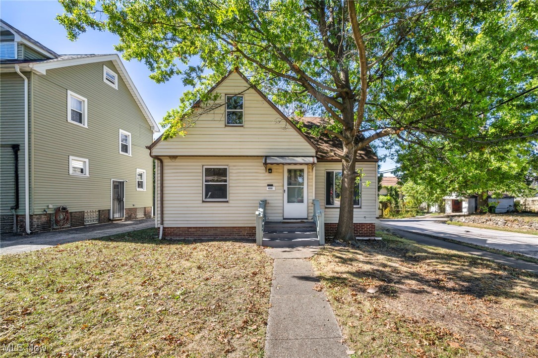 Welcome to this charming 3-bedroom, 1-bathroom home in Garfield Heights, offering a flexible layout and great investment potential! Two bedrooms are conveniently located on the first floor, while the master third bedroom upstairs provides privacy and extra space for a bedroom, office, or playroom. The home features a practical floor plan that flows easily from the living area into the kitchen, making it functional for everyday living. The highlight of the home is the large kitchen, featuring shaker-style white cabinets, butcher block countertops, and a stainless steel oven. The whole interior is professionally painted, and the hardwood floor is refinished! With solid bones and plenty of potential, this property can be tailored to your needs—whether you’re looking for an affordable home or a reliable rental. Outside, you’ll find a manageable yard with space for outdoor enjoyment, along with off-street parking. The location offers easy access to I-480 and I-77, putting downtown Cleveland, shopping, and dining just minutes away. For investors, this home also works as a turnkey Section 8 rental, with high rental demand in the area and a layout that tenants love. Schedule your showing today!