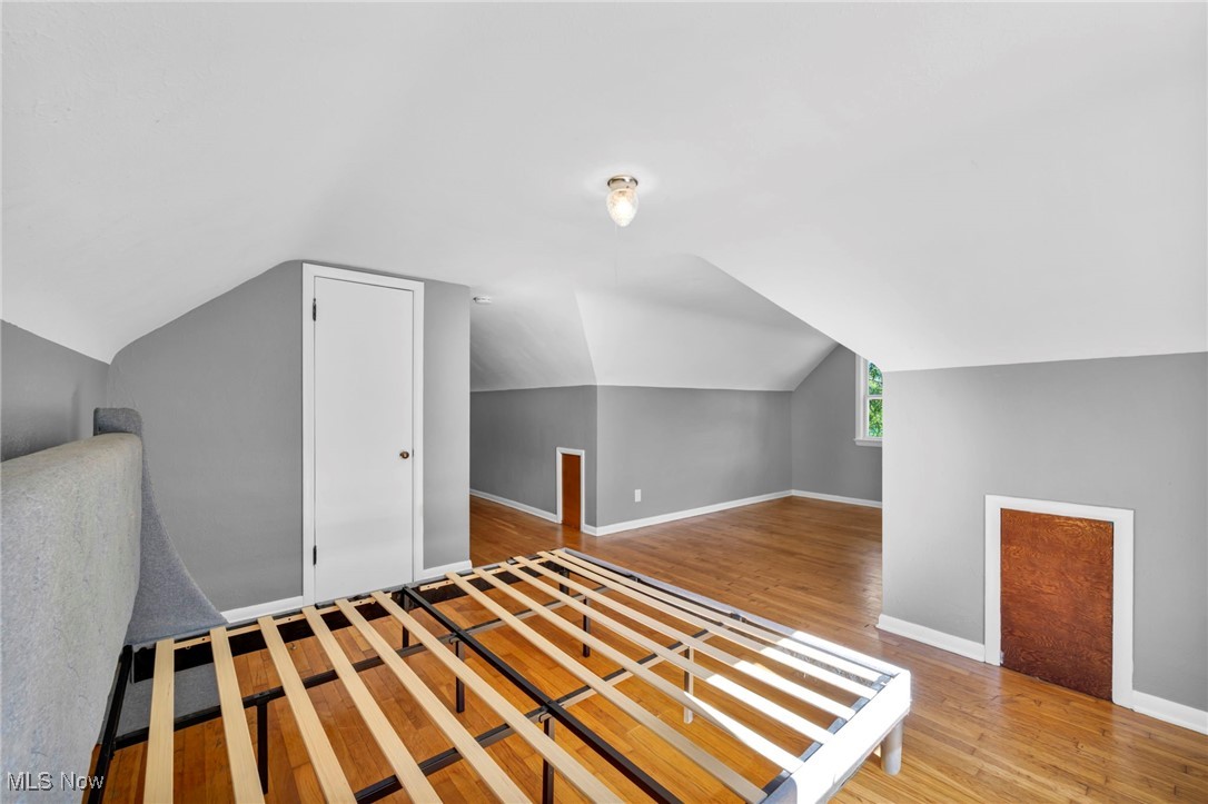 Walton Realty Cos Garfield - Residential