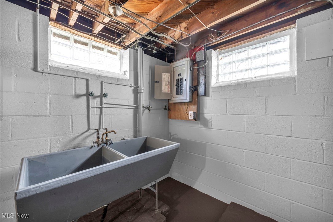 Walton Realty Cos Garfield - Residential