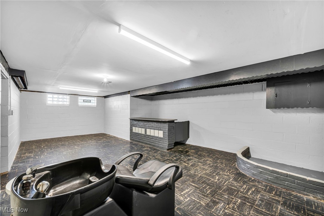 Walton Realty Cos Garfield - Residential