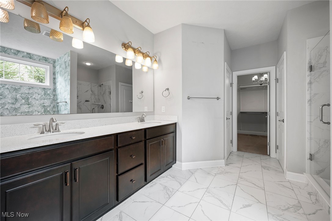 Clubside Manor Condo Ph 35 - Residential