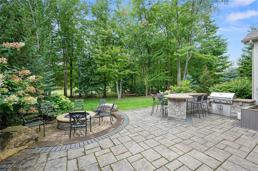 Clubside Manor Condo Ph 35 - Residential