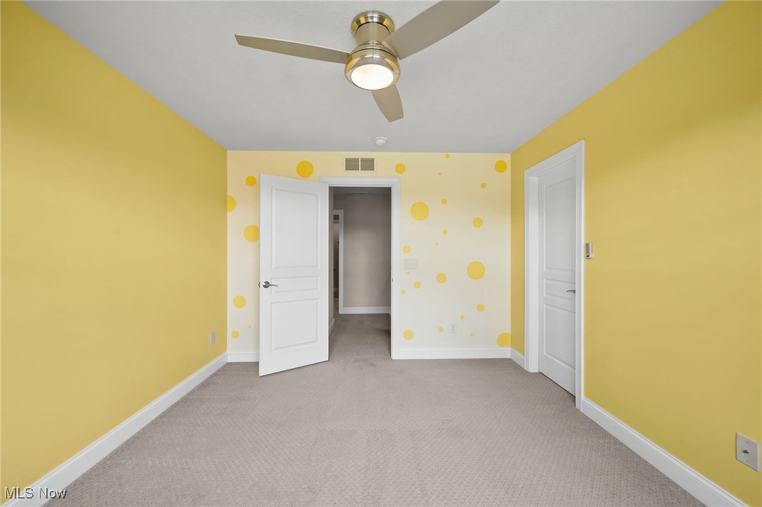 Clubside Manor Condo Ph 35 - Residential