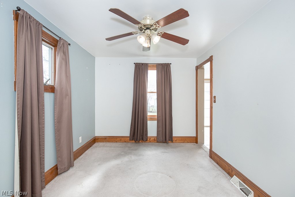 Conger-Helper Realty Companys - Residential