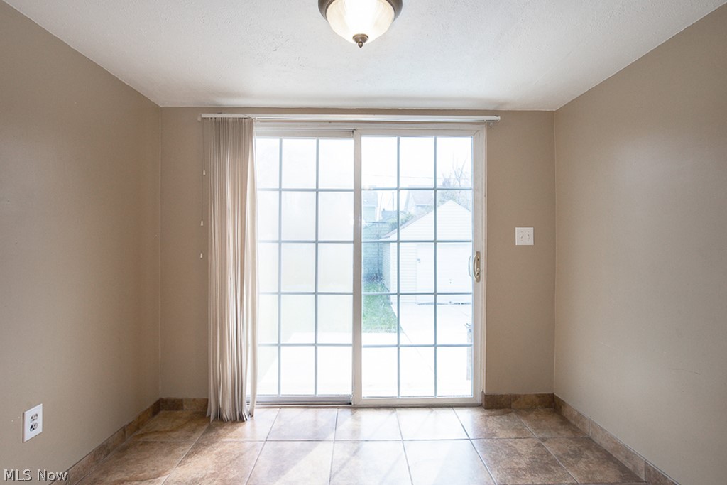 Conger-Helper Realty Companys - Residential