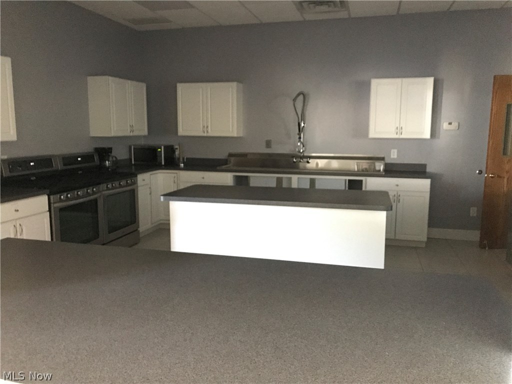 East Holmes Indust Park - Commercial Sale