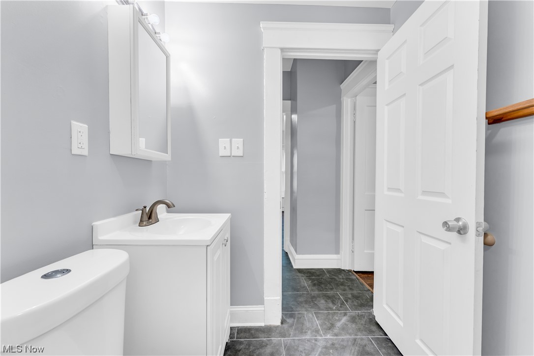 Clifton Blvd - Residential Lease