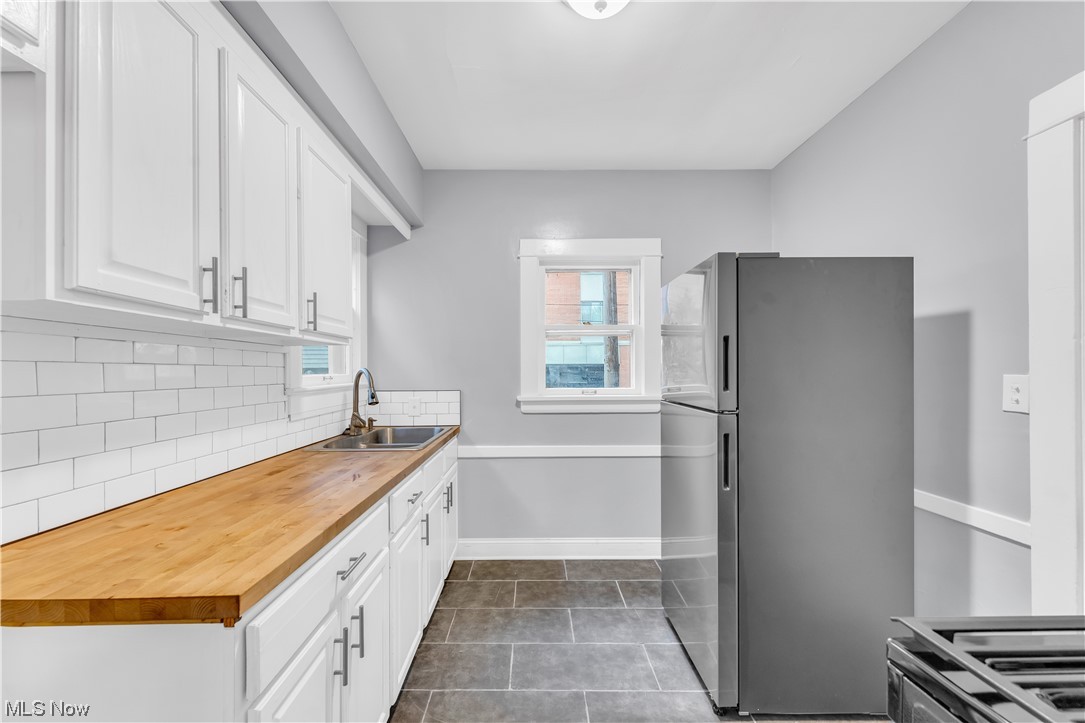 Clifton Blvd - Residential Lease