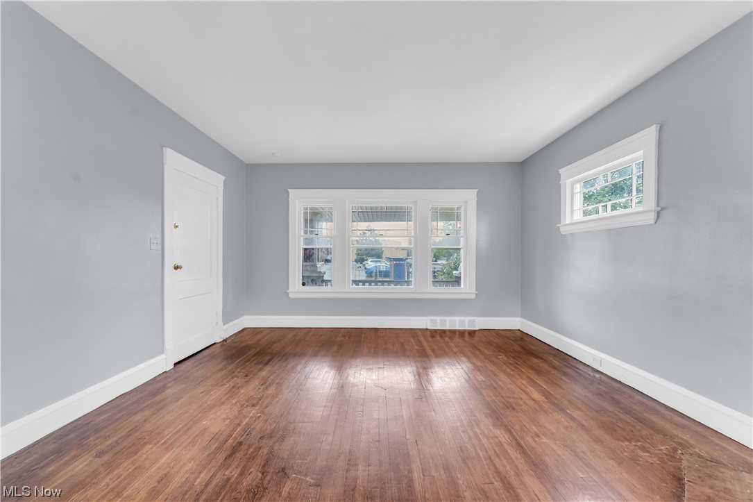 Clifton Blvd - Residential Lease