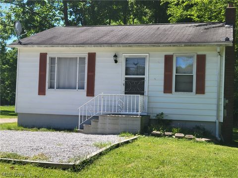 Tiny photo for 408 Newton Street, Tallmadge, OH 44278 (MLS # 5221211)
