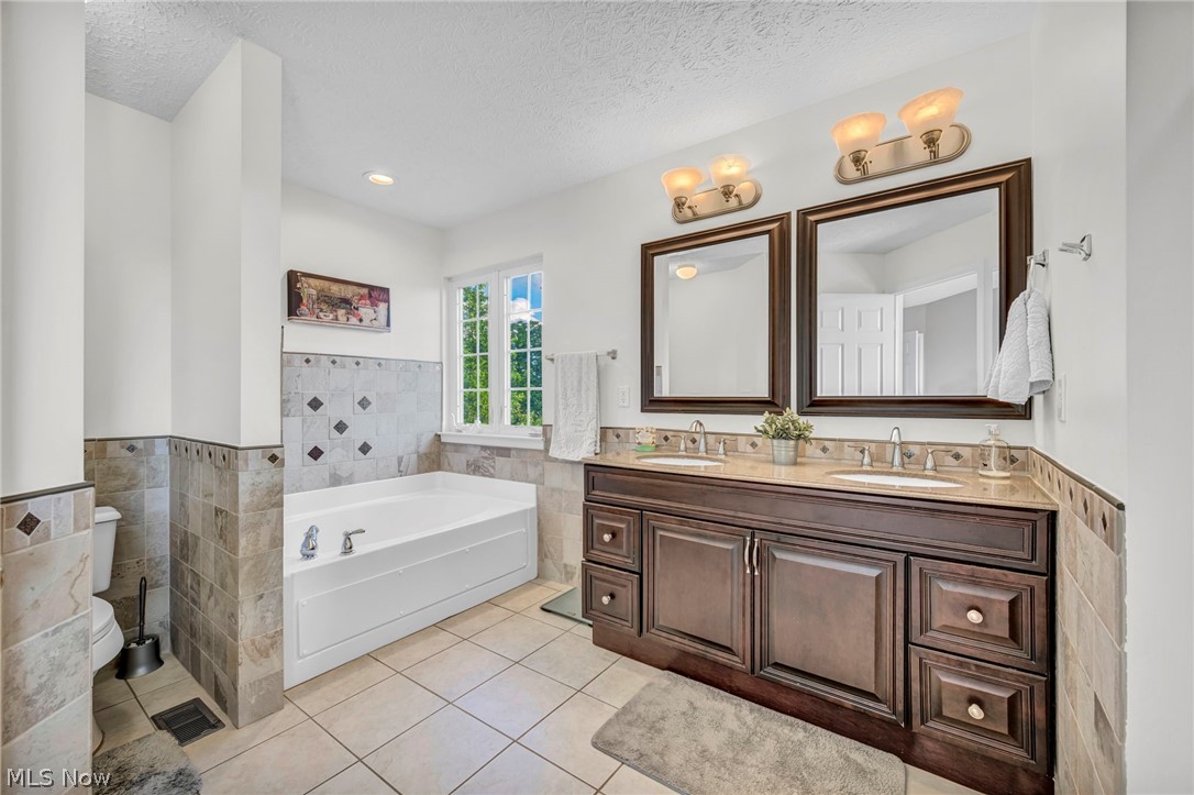 Lakes/Franklin Mills Ph 02 - Residential