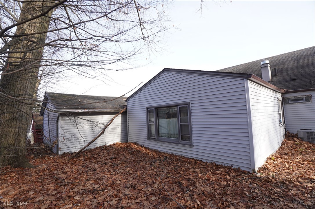 3424 Ambert Avenue, Youngstown, Ohio image 4