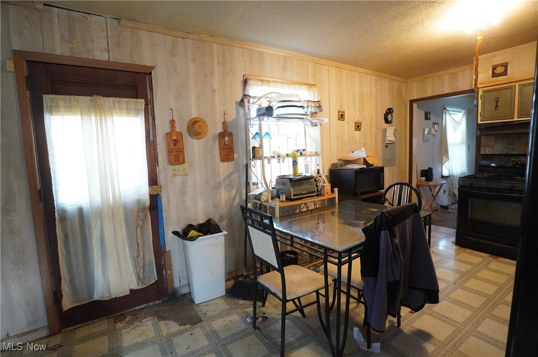 3424 Ambert Avenue, Youngstown, Ohio image 5