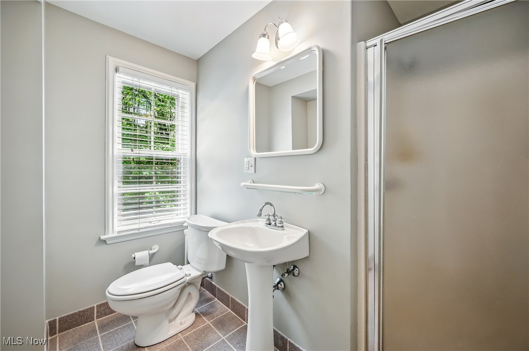 3711 Sampson Road, Youngstown, Ohio image 26