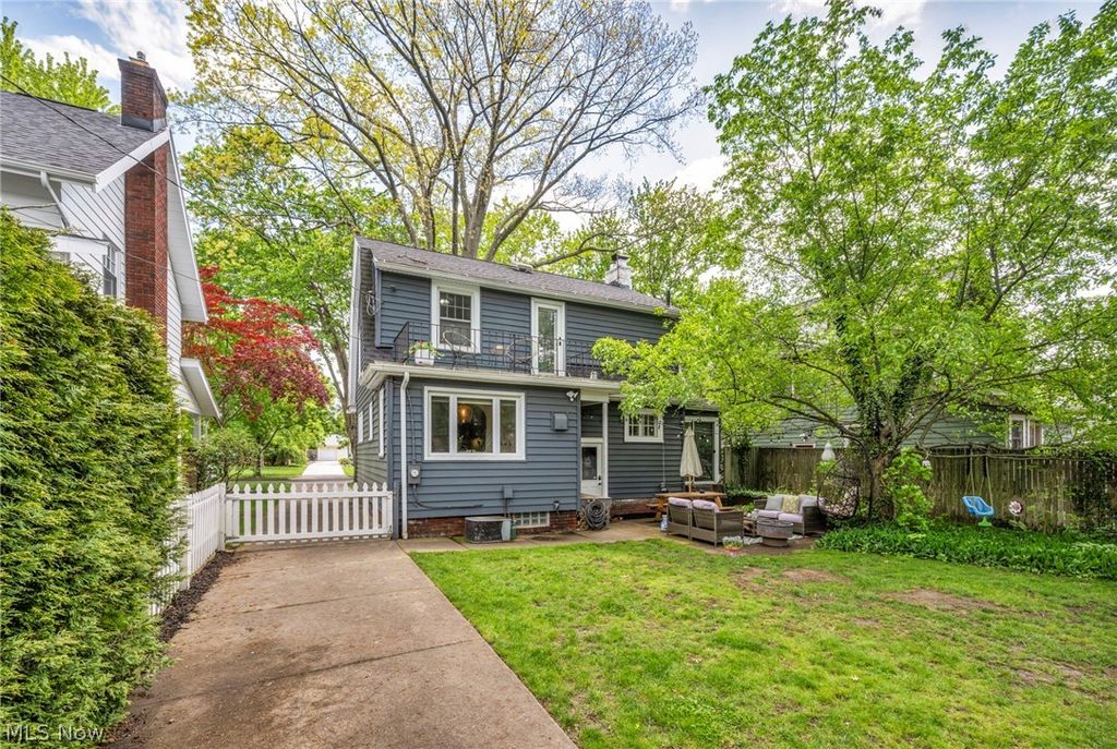 Photo of 202 Kenilworth Drive, Akron, OH 44313 (MLS # 5211646)
