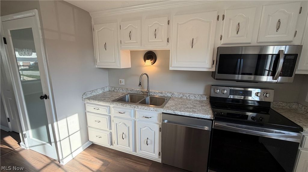 Photo of 7489 Essex Drive, Mentor, OH 44060 (MLS # 5188745)