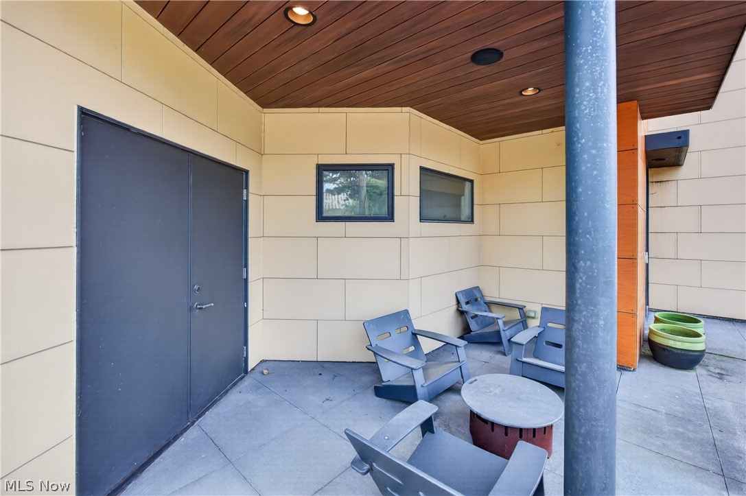 27 Coltman - Residential