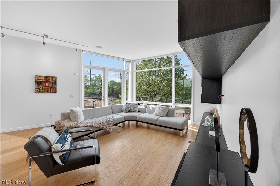 27 Coltman - Residential