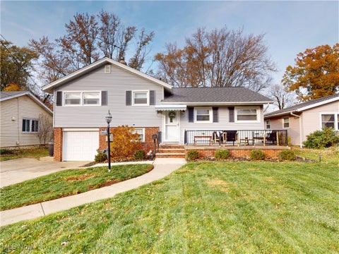 Photo for 38955 Gardenside Drive