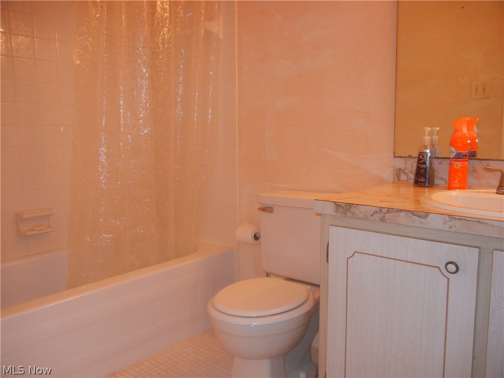 Sunrise Cove Condo 03 - Residential