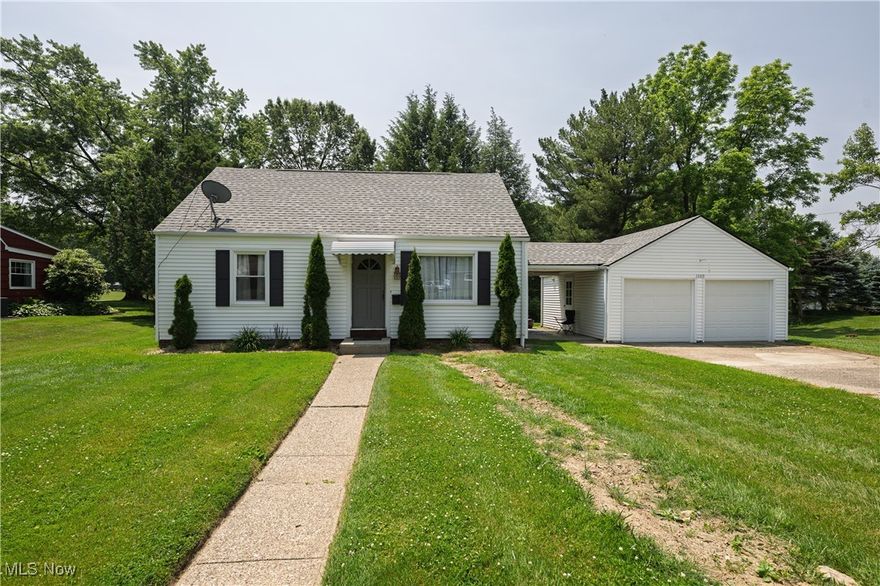 Check out this cozy 3-bedroom, 1-bath home right in the heart of Massillon! Whether you're a first-time buyer, looking to downsize, or just want a solid investment, this place has a ton of potential. Inside, you'll find a comfortable layout with a spacious living area, an eat-in kitchen that comes with a stove and fridge, and three nice-sized bedrooms. The yard is a great size without being too much to handle, and there's off-street parking too. You're close to everything—parks, schools, restaurants, and shops. It’s a great spot at a great price. Come take a look and imagine the possibilities!