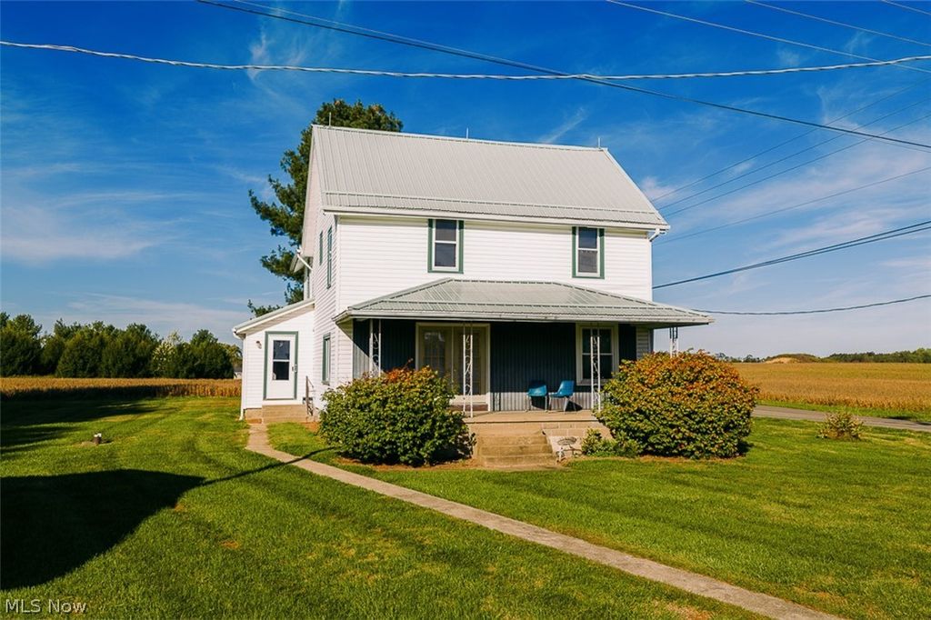 Photo of 15 Glecoe Road SW, Dellroy, OH 44620 (MLS # 5195839)