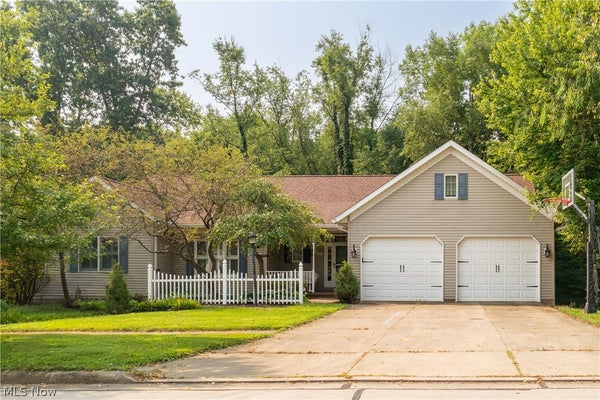 1611 WILDWOOD DR, WOOSTER, OH 44691 - Image 98145c3e47f5ca98687d4e0b804a373a/2814683406