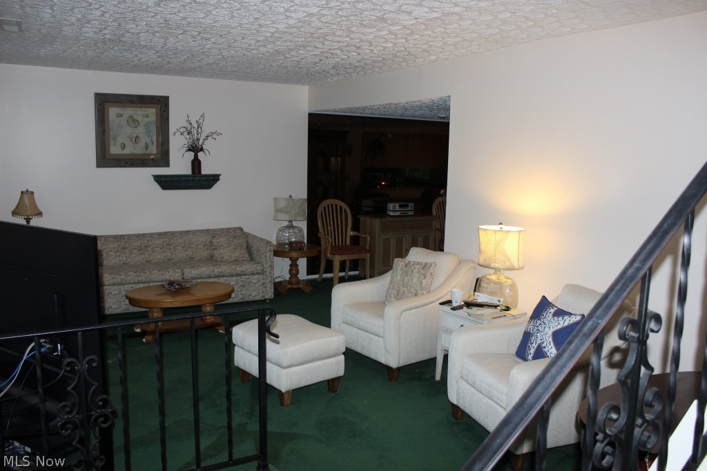 Country Club Twnhs North Condo - Residential