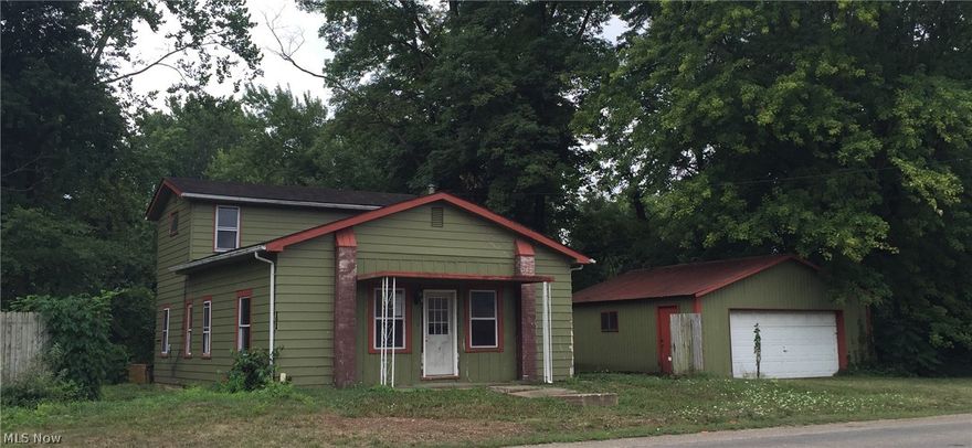 3-4 bedrooms, first floor bath and a 2 car detached garage. .70 acre lot that goes out into the Tuscarawas River. HUD case#412-539875. HUD homes are sold as is only. All buyers will need a letter of pre-approval or proof of funds with all offers. Bids open to owner occupants, non profits and government agencies only until 08/14/2016 11:59 pm CT.