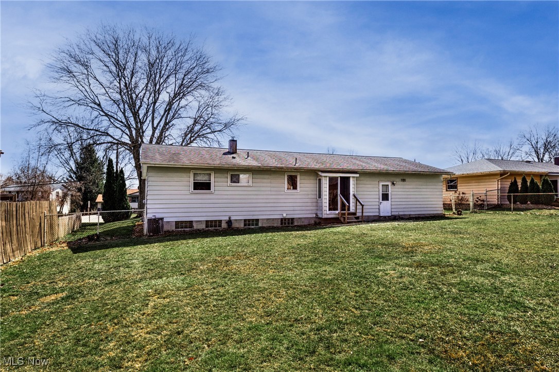 4610 Warwick Drive, Canfield, Ohio image 30