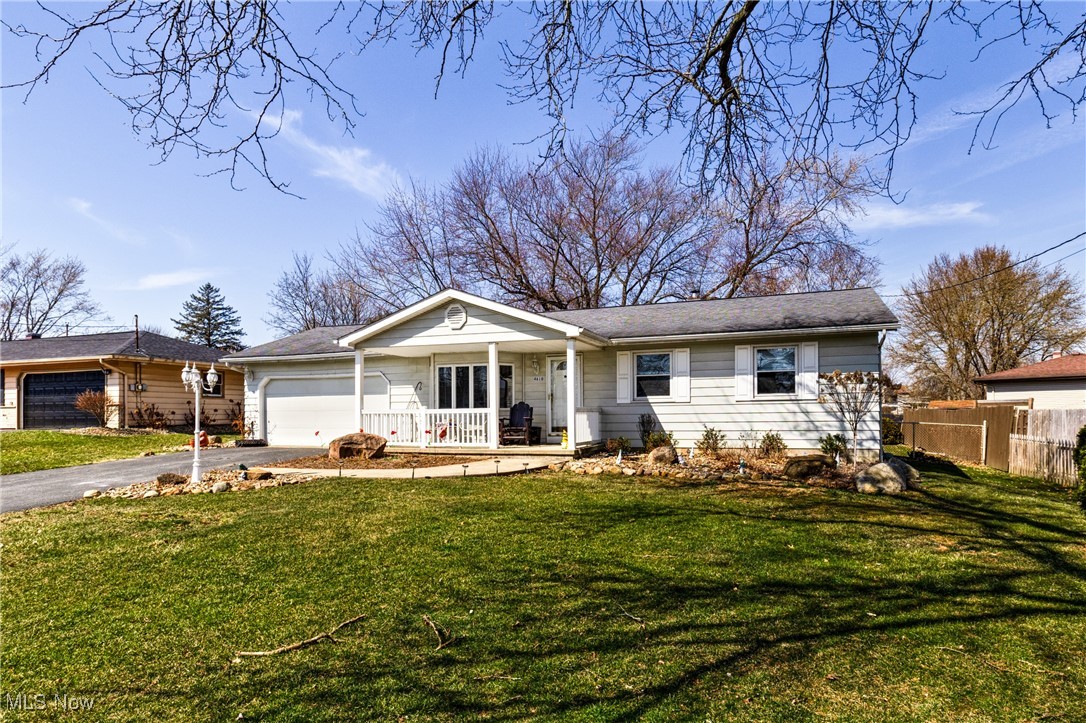 4610 Warwick Drive, Canfield, Ohio image 2