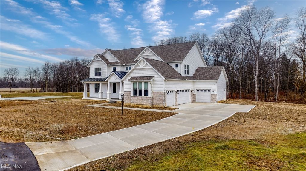 Photo of 1166 Reserve Boulevard, Medina, OH 44281 (MLS # 5179037)