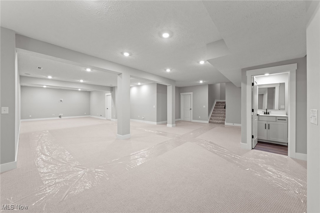 Township/Sharon - Residential