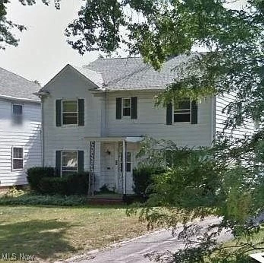 Akron duplex both top and bottom units available! Each 2 bedrooms and 1 bath. Ready to move into.Freshly cleaned and ready! W/D available in basement.Unit recently renovated including new windows, cabinets, vinyl plank and original hardwood flooring, paint and brand new stainless appliances. Lower unit also has a 240sq ft great room. Tenants have their own private garaged parking space with remote garage door opener, as well as one additional parking space. Tenants have access to one half of the basement which has ample room for storage. Both units have their own new washer and dryer. This excellent apartment won't last long.. Start your application process ASAP! Tenant responsible for all utilities.