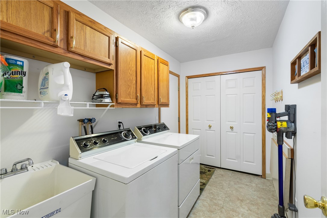 5303 Chaucer Drive, Medina, Ohio image 17