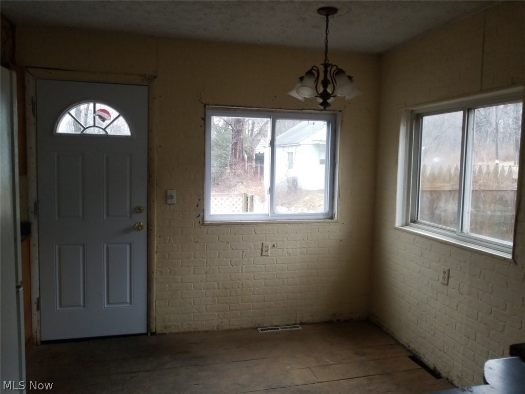 Arlington Waterloo Acres - Residential