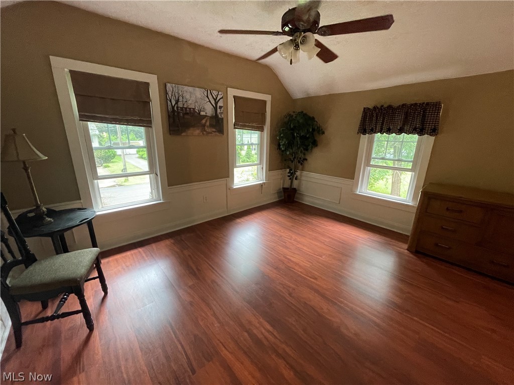 Lanmark Cove Condo Ph 02 - Residential