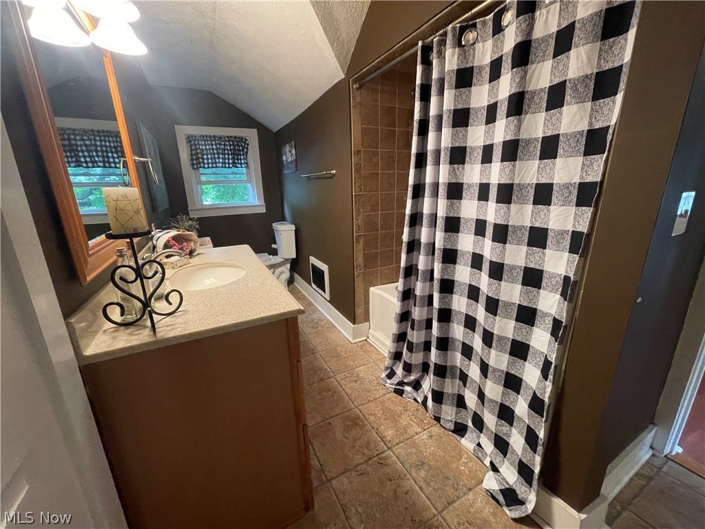 Lanmark Cove Condo Ph 02 - Residential