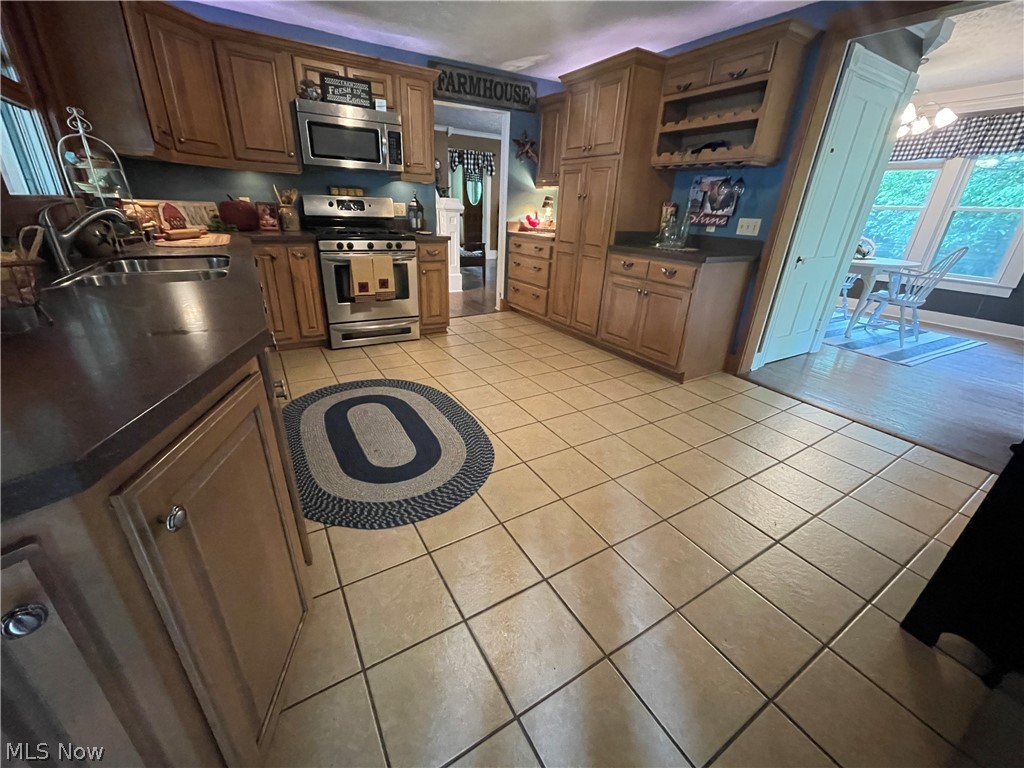 Lanmark Cove Condo Ph 02 - Residential