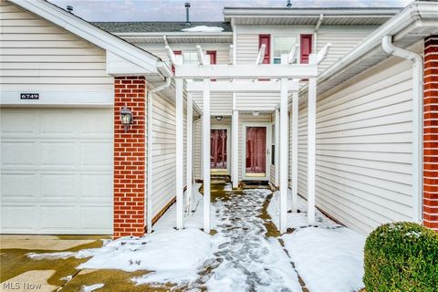 6749 Rockridge Court Middleburg Heights OH 44130