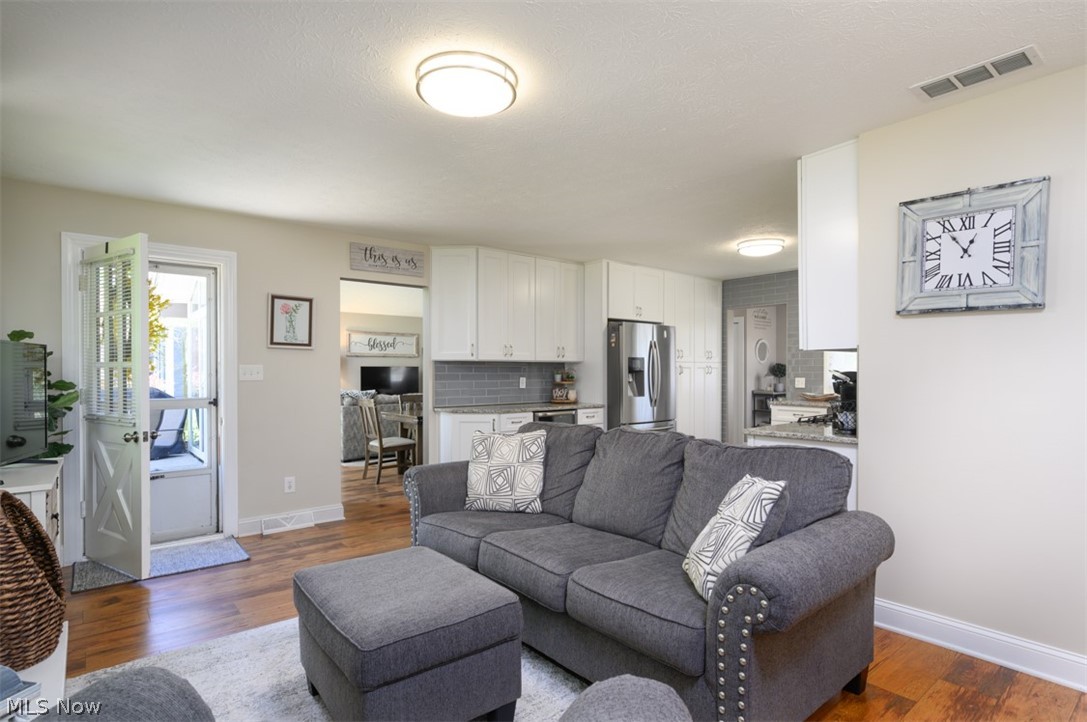 Four Seasons - Residential