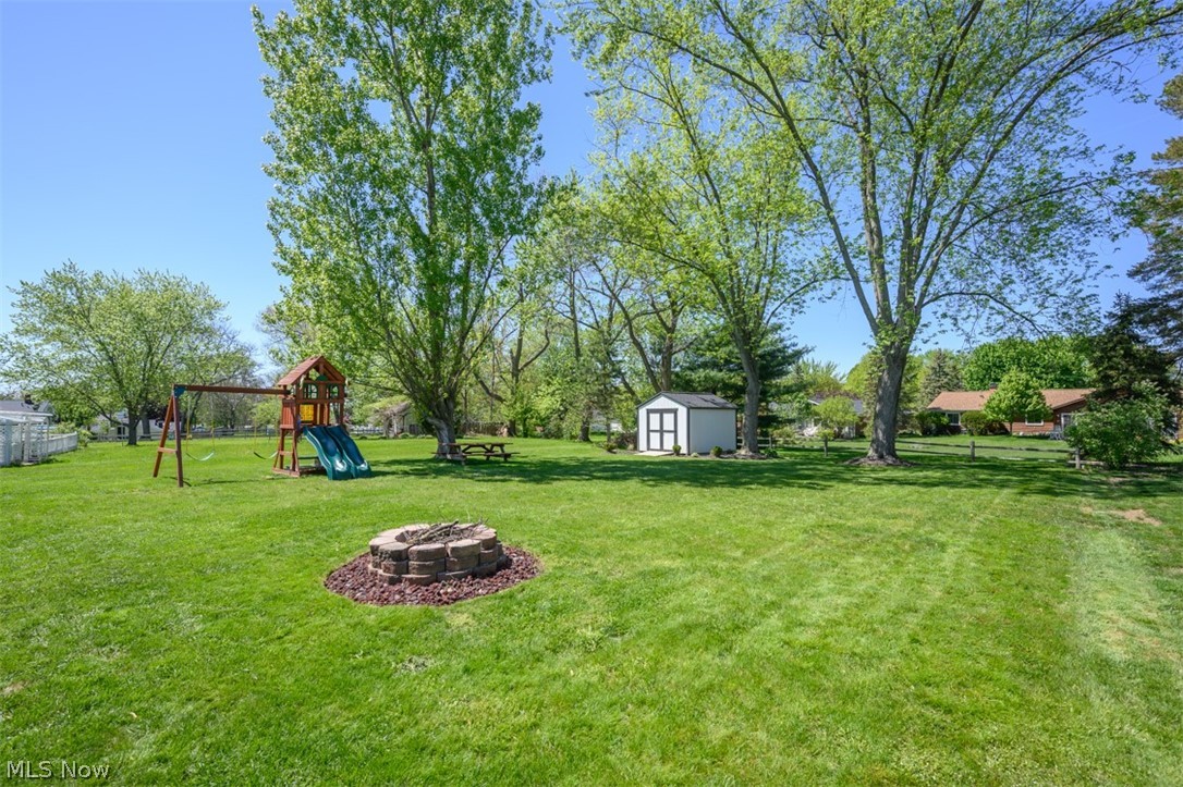 Four Seasons - Residential