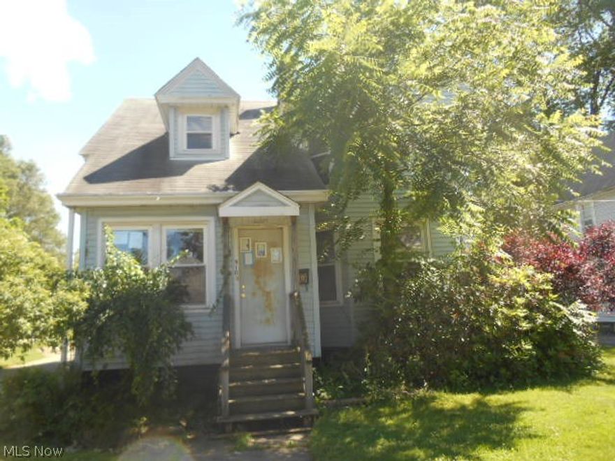 HUD 412-514691  Sold as is!!!!  Owner occupants, Gov. agencies & non-profit bids  through 7/10/17 Property is HUD owned and is being sold in its "as is" condition. It is FHA "IE" which means it can be FHA financed (Insured with Escrow). visit Sage Acq and HudHomeStore websites for more info and property dis. data (like LBP, PCR, Radon, Mold, etc.  3 Bedroom 1.5 Bath 2 car detached garage and a full basement..