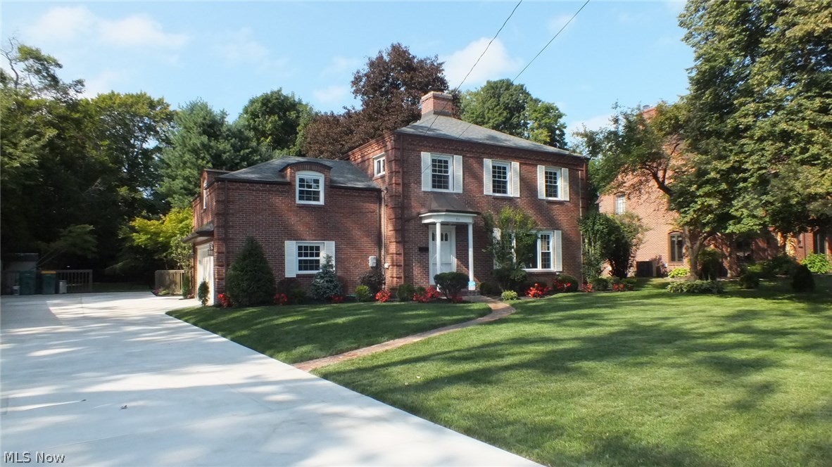 Francis B Martin's Nearingwood - Residential