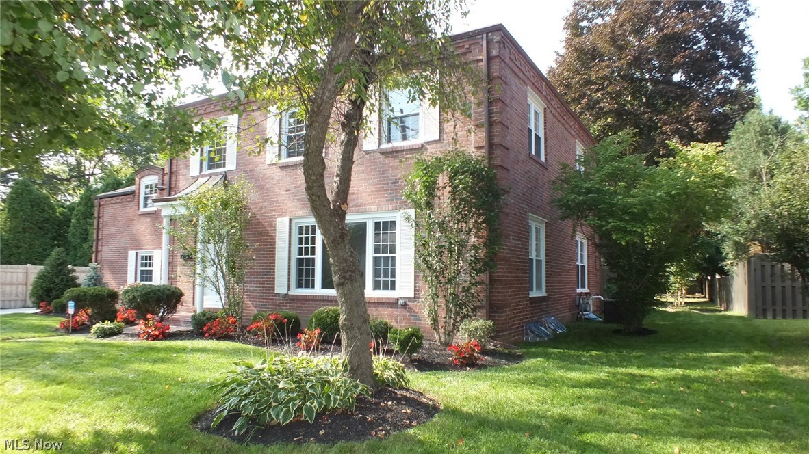 Francis B Martin's Nearingwood - Residential