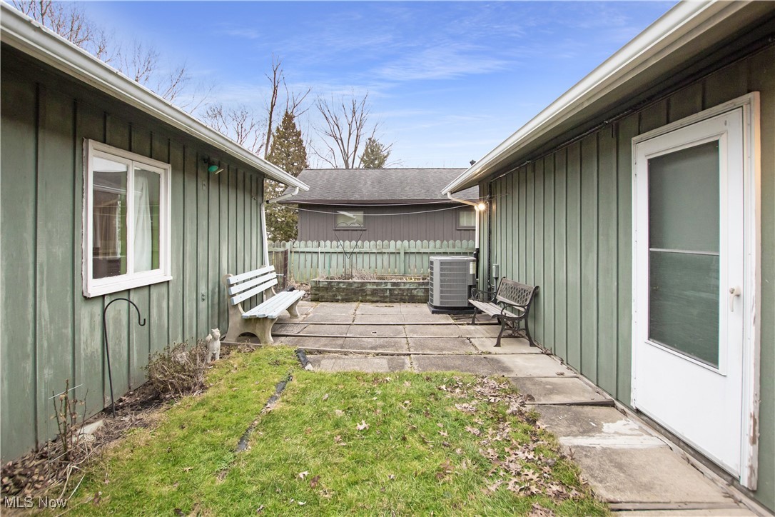 444 Woodlawn Circle, Berea, Ohio image 33