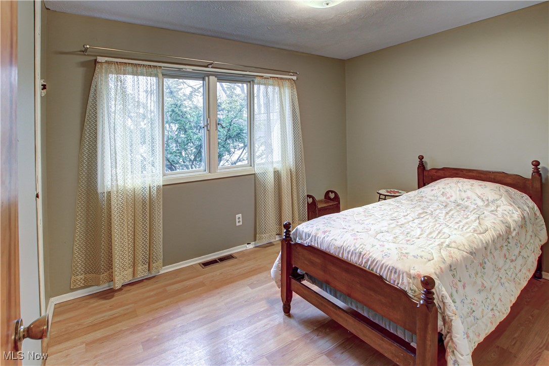444 Woodlawn Circle, Berea, Ohio image 23